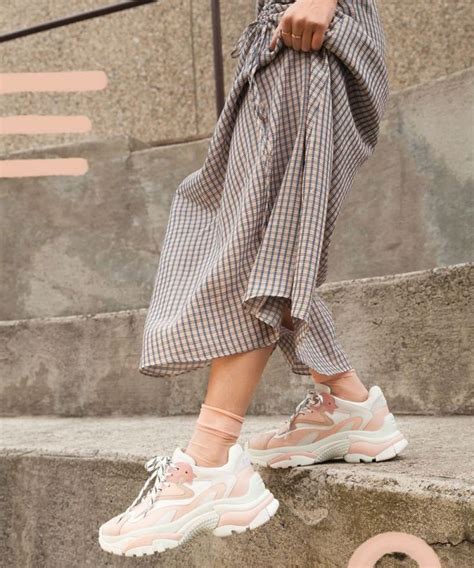 how to wear chunky sneakers|outfits for chunky shoes.